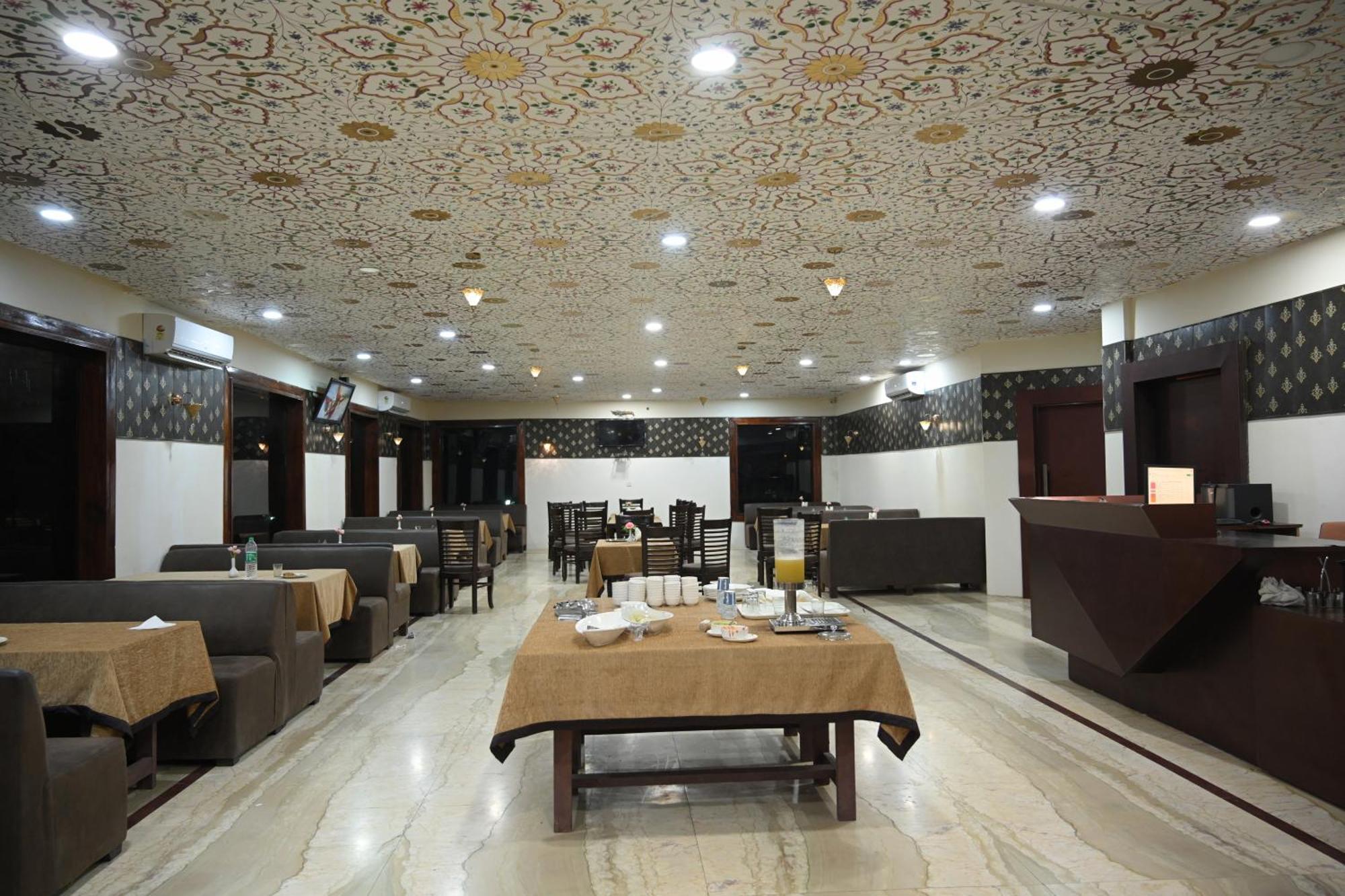 Orchha Club And Resort - Ocr المظهر الخارجي الصورة