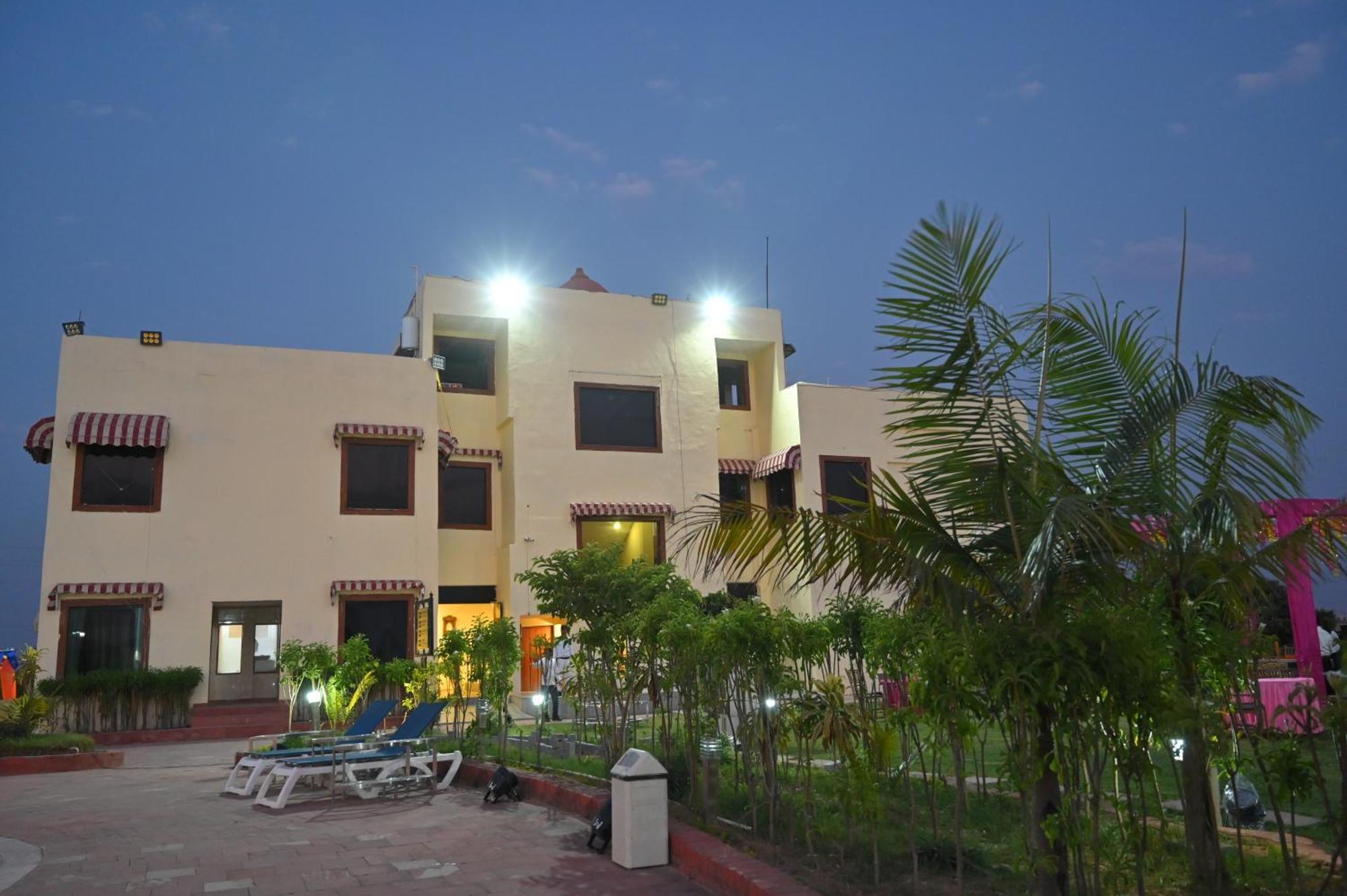 Orchha Club And Resort - Ocr المظهر الخارجي الصورة