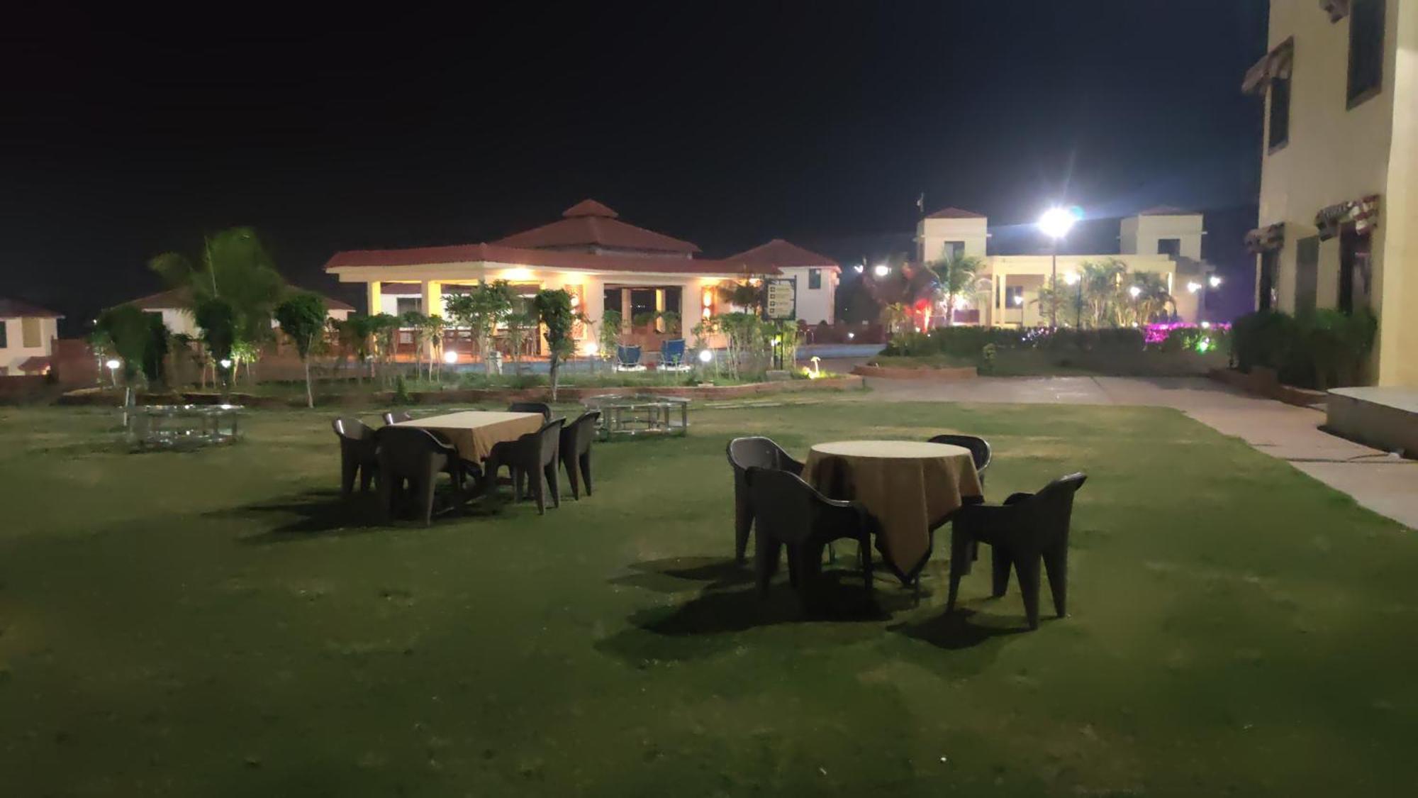 Orchha Club And Resort - Ocr المظهر الخارجي الصورة