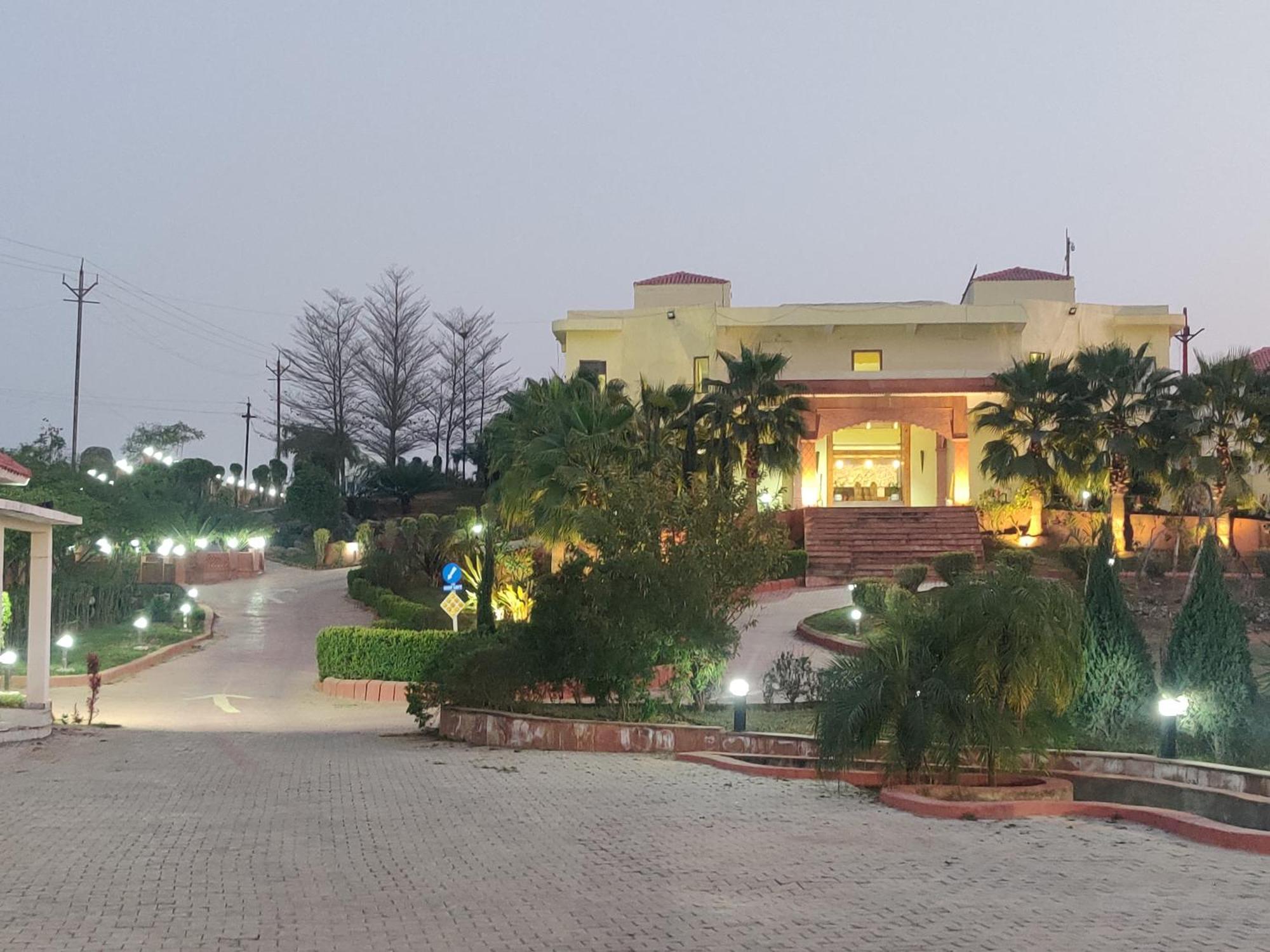 Orchha Club And Resort - Ocr المظهر الخارجي الصورة